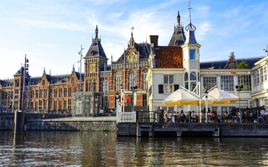 Amsterdam, 4 dana zrakoplovom